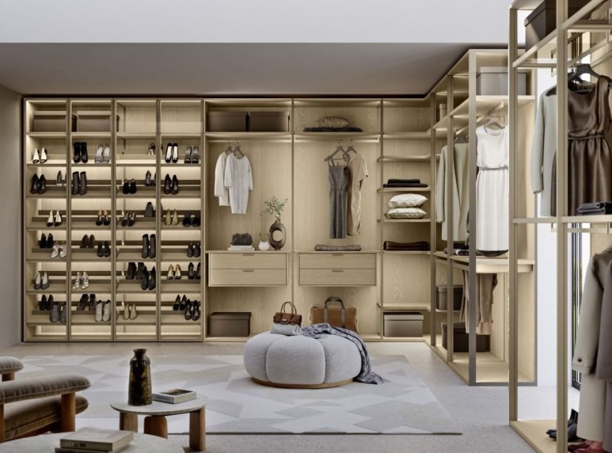 oak closet 01