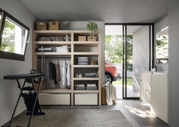 Natural Oak custom Laundry rooms Patrimonio Home